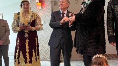 صورة وزير السياحة و الصناعة التقليدية يشرف على
