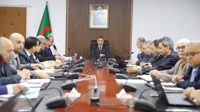 صورة إجتماع تنسيقي بوزارة النقل حول مدى التقدم الحاصل في تجسيد نظام العمل الجديد